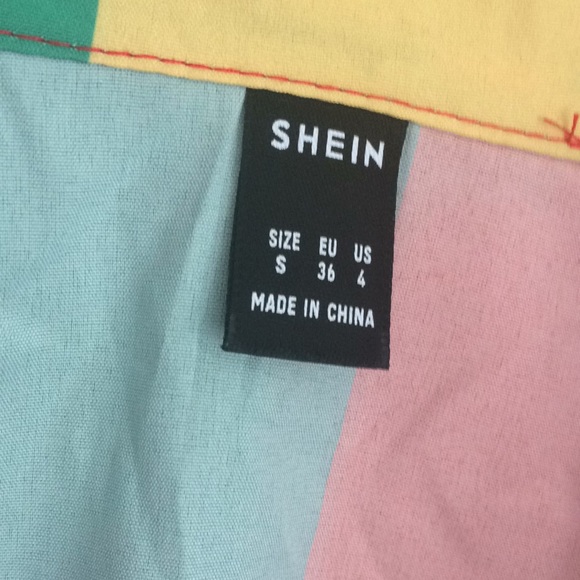 Color block button up - Picture 2 of 4